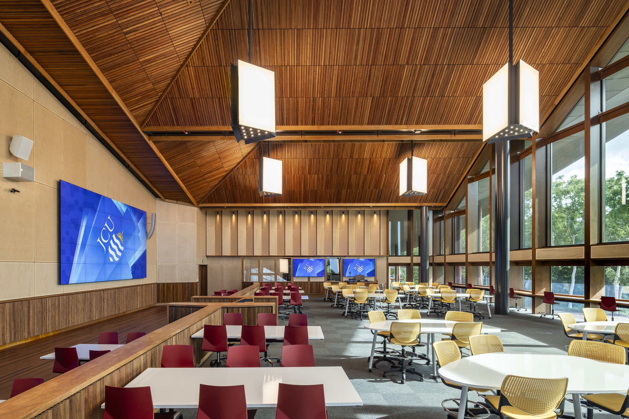 採用多模態工作室，能自在靈活轉換為所需的空間樣貌。 （ © Andrew Rankin ）