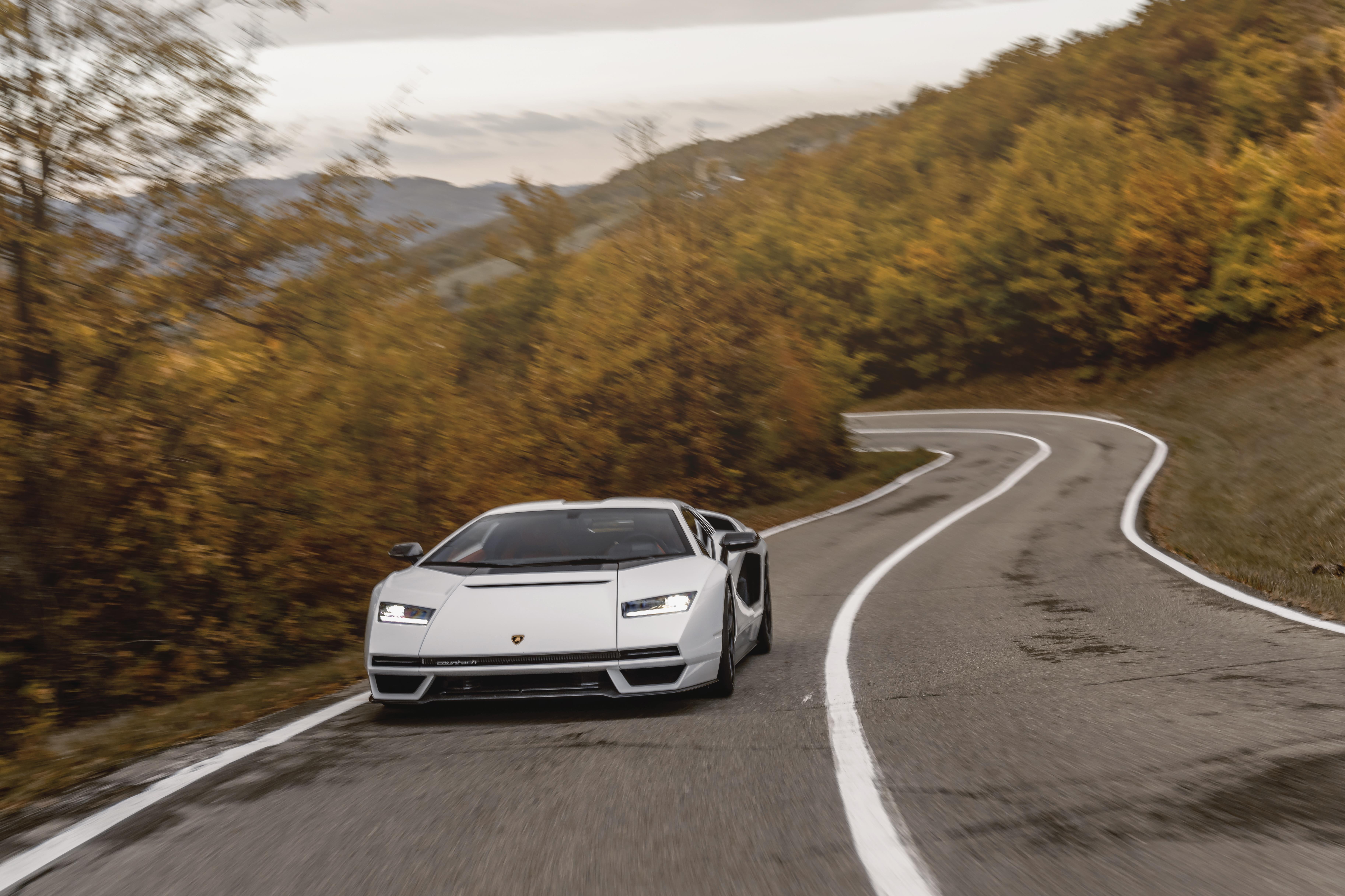 Countach LPI 800-4 限量 112 部，是頂尖藏家眼中的極致逸品。